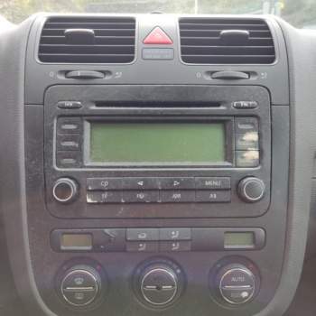 Autoradio VOLKSWAGEN GOLF 5  del 2004