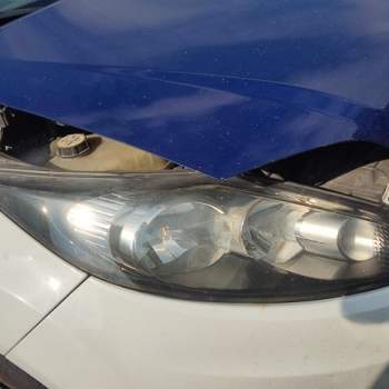 Proiettore destro FORD FIESTA  del 2010