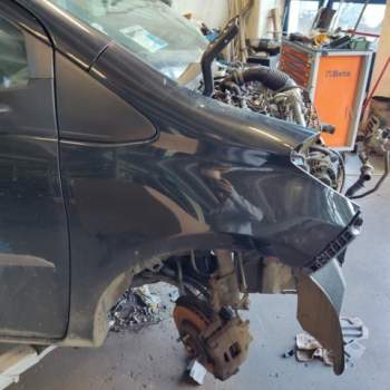 Parafango destro TOYOTA YARIS  del 2013