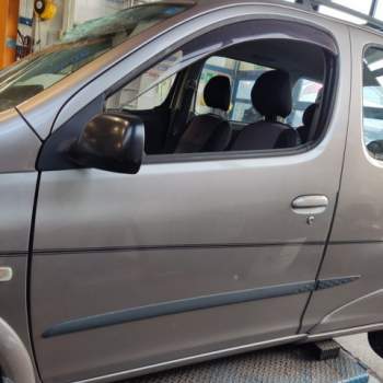 Porta anteriore sx nuda TOYOTA YARIS VERSO 2003