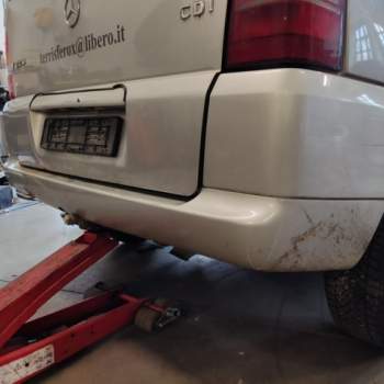 Paraurti posteriore MERCEDES-BENZ VITO  del 1999