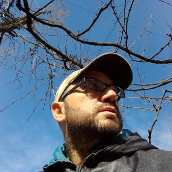 RAGAZZO GAY CERCA AMICIZIA