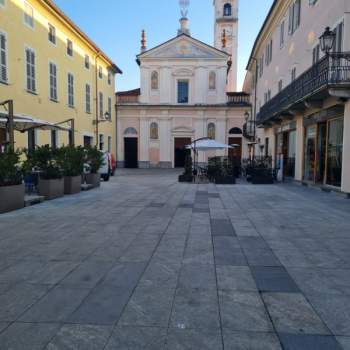 Negozio in vendita a Rivarolo Canavese (Torino)