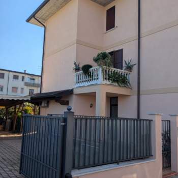 Appartamento in vendita a Rezzato (Brescia)