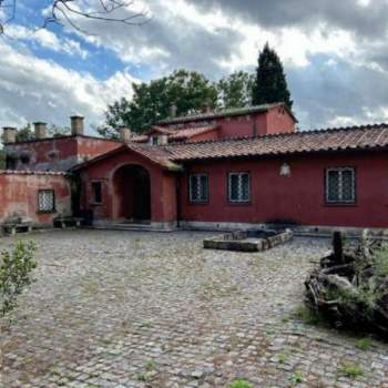 Villa in vendita a Roma (Roma)