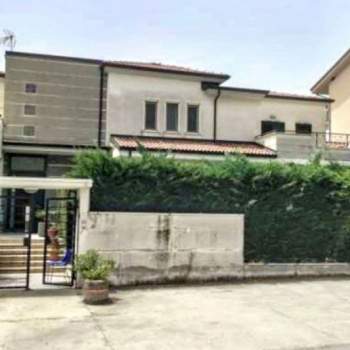 Palazzo in vendita a Marsicovetere (Potenza)