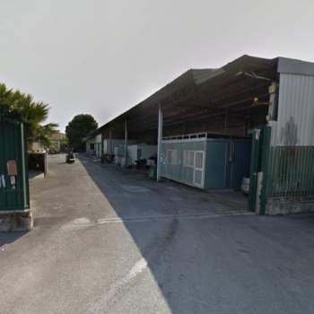 Capannone in vendita a Pompei (Napoli)