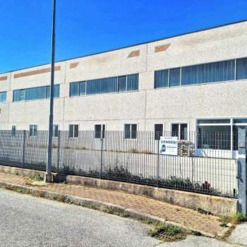 Capannone in vendita a Carr&ugrave; (Cuneo)