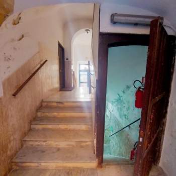 Magazzino in vendita a Anzio (Roma)