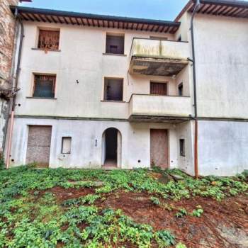 Palazzo in vendita a Castelfranco di Sotto (Pisa)
