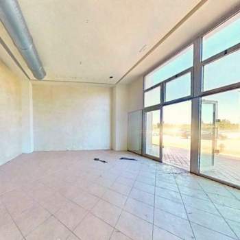 Negozio in vendita a Cascina (Pisa)