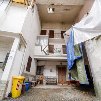Casa singola in vendita a Rocca Canavese (Torino)