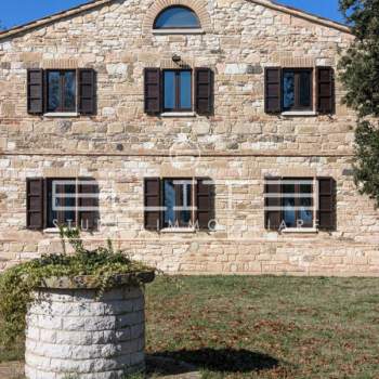 Bifamiliare in affitto a Ancona (Ancona)