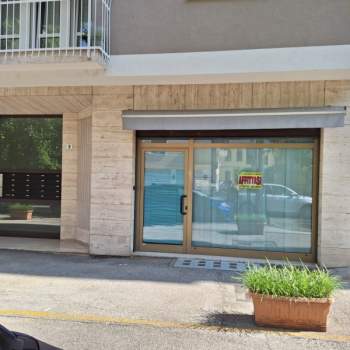 Negozio in affitto a Trento (Trento)