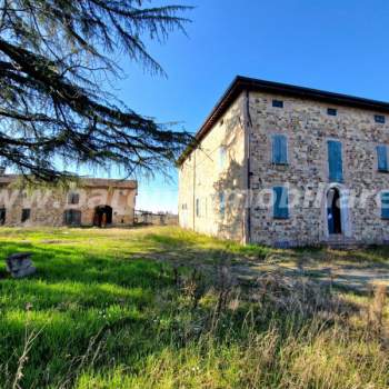 Rustico in vendita a Savignano sul Panaro (Modena)
