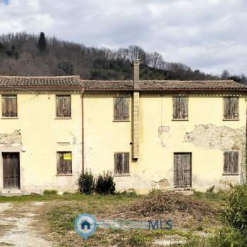 Rustico in vendita a Galzignano Terme (Padova)