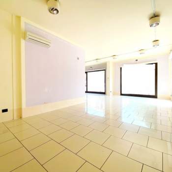 Negozio in affitto a Mestrino (Padova)