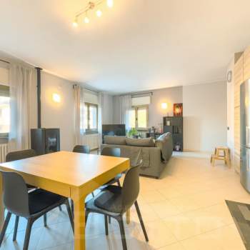 Palazzo in vendita a Bogogno (Novara)