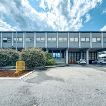 Capannone in vendita a Gozzano (Novara)