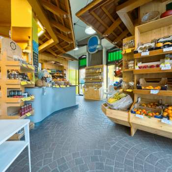 Negozio in vendita a Gozzano (Novara)