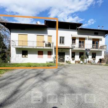 Bifamiliare in vendita a Soriso (Novara)