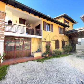 Appartamento in vendita a Rezzato (Brescia)