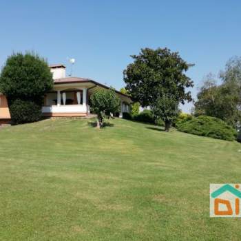 Villa in vendita a Bagnaria Arsa (Udine)