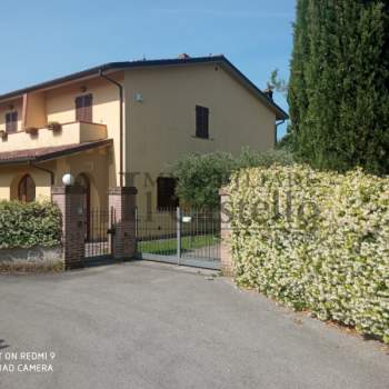 Villa in vendita a Tuoro sul Trasimeno (Perugia)