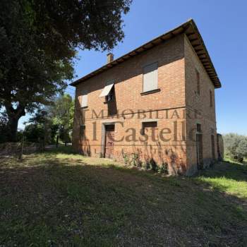 Rustico in vendita a Castiglione del Lago (Perugia)
