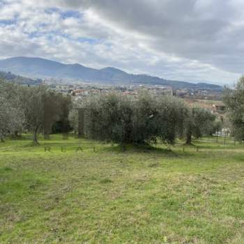 Terreno in vendita a Magione (Perugia)