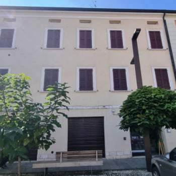 Palazzo in vendita a Novi di Modena (Modena)