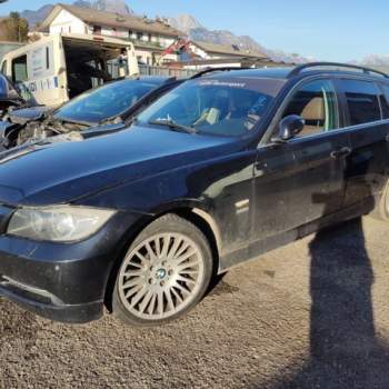Ricambi BMW 330 XD 4X4 2993cc diesel  del 2005