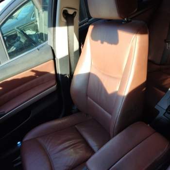 Sedile anteriore dx BMW 330  del 2005