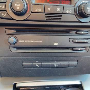 Autoradio BMW 330  del 2005
