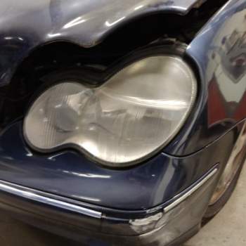 Proiettore sinistro MERCEDES-BENZ CLASSE C  del 2002