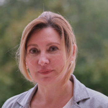 Elena, donna comprensiva 