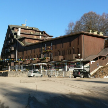 L0093 - APPARTAMENTO, RESIDENCE "LE GINESTRE" - NEVEGAL, BELLUNO