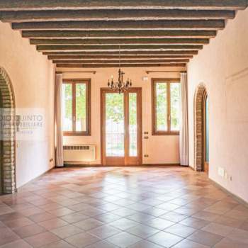 Rustico in vendita a Quinto di Treviso (Treviso)