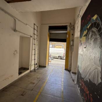 Negozio in affitto a Torre del Greco (Napoli)