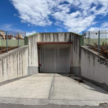 Garage in vendita a Torre del Greco (Napoli)