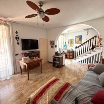 Trifamiliare in vendita a Limena (Padova)