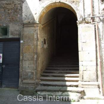 Magazzino in vendita a Nepi (Viterbo)