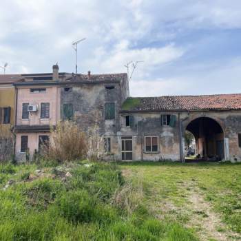 Rustico in vendita a Ceneselli (Rovigo)