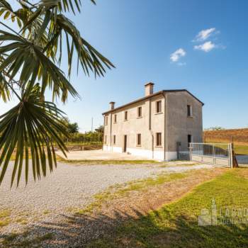 Casa singola in vendita a Giacciano con Baruchella (Rovigo)