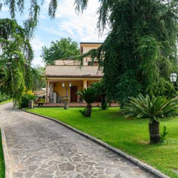 Villa in vendita a Marcellina (Roma)