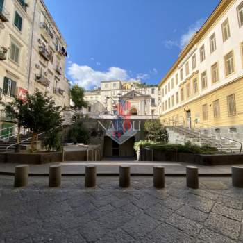 Appartamento in vendita a Napoli (Napoli)