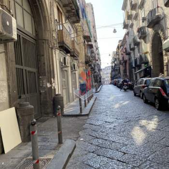 Negozio in vendita a Napoli (Napoli)