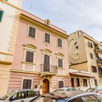 Palazzo in vendita a Roma (Roma)