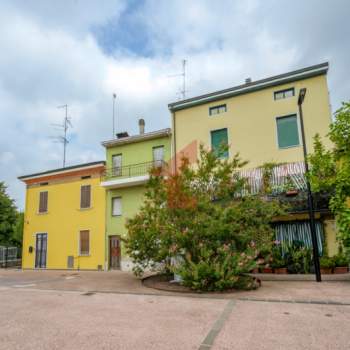 Casa a schiera in vendita a Fontevivo (Parma)