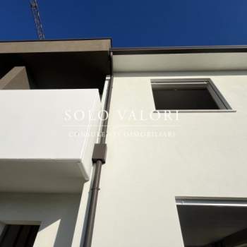 Trifamiliare in vendita a Vedelago (Treviso)